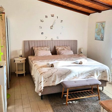 Studio Apartment Lino Skrbčići Εξωτερικό φωτογραφία
