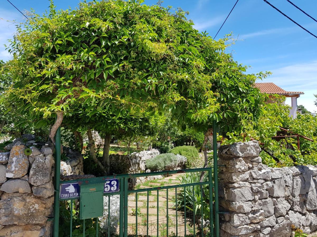 Studio Apartment Lino Skrbčići Εξωτερικό φωτογραφία